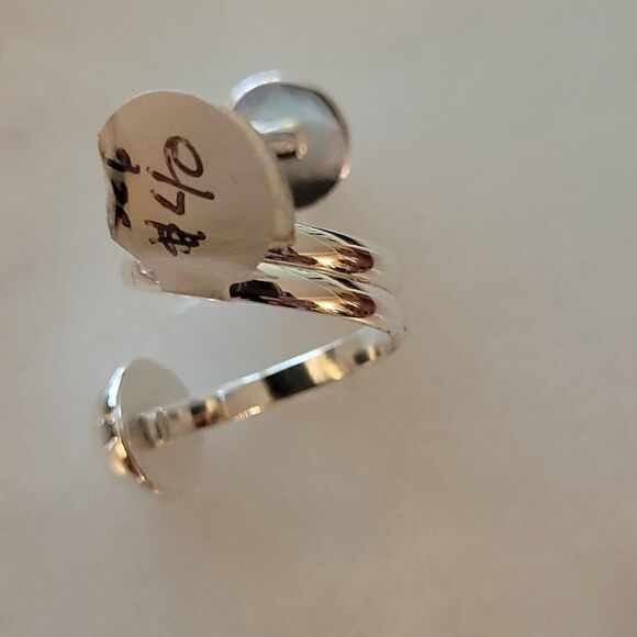 Sterling Silver Wrap Around Ring. Sizes 6 and 7 available. - Picture 5 of 6